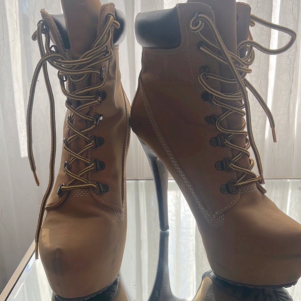 Zigisoho Platform “Timberlands” Size 8 - image 1